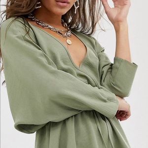 Batwing top with tie waste